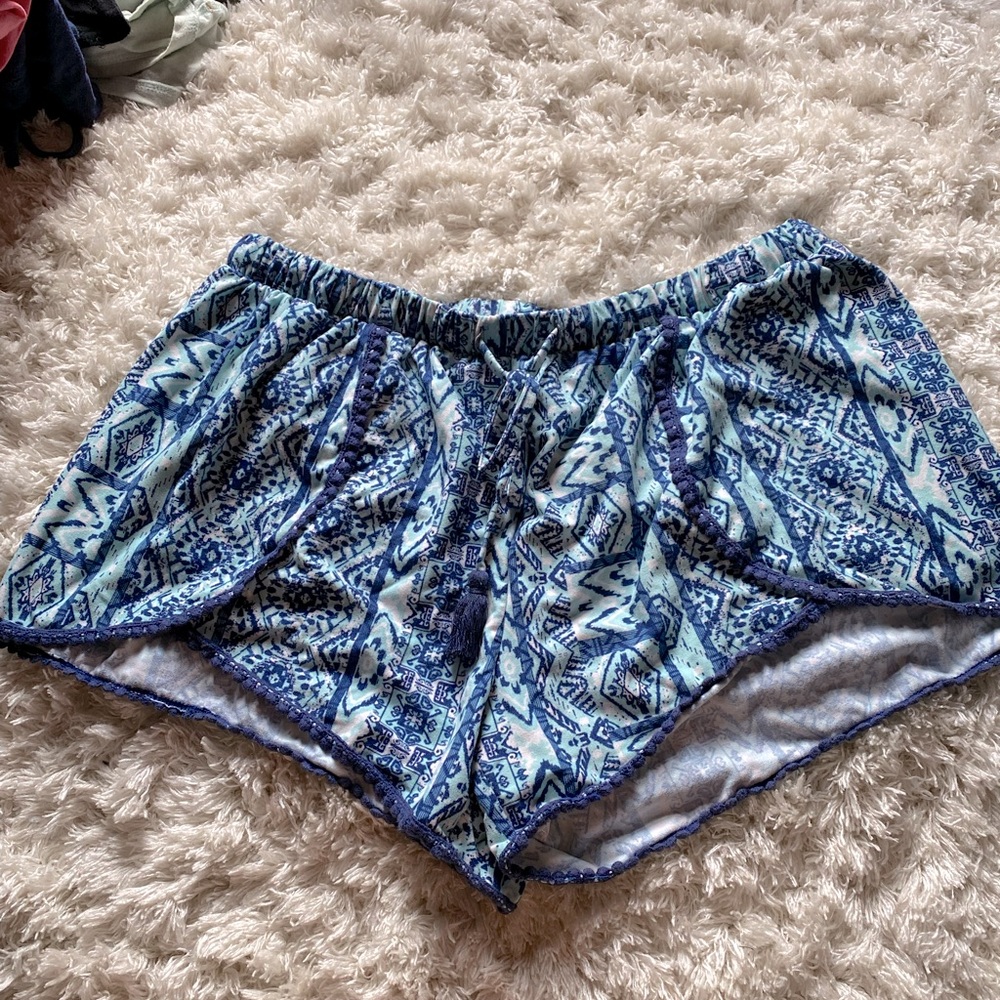 XL multi color shorts